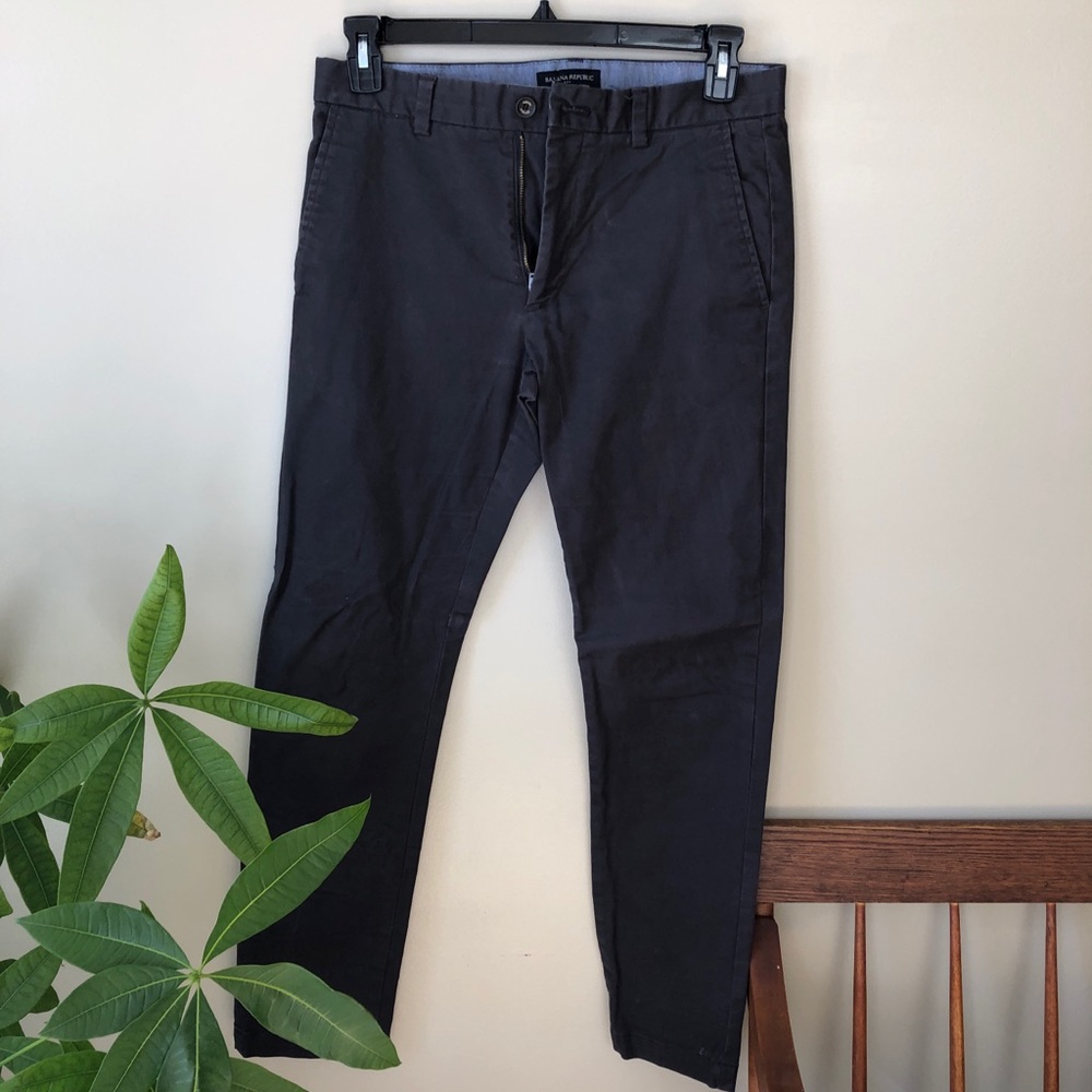 BANANA REPUBLIC skinny chinos